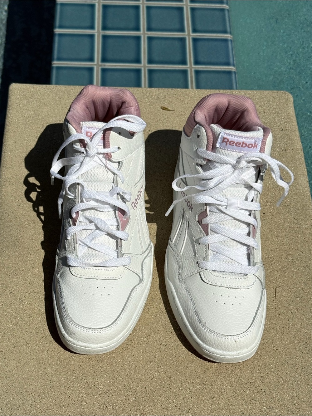 Reebok women's classic retro court shoes - Size 10